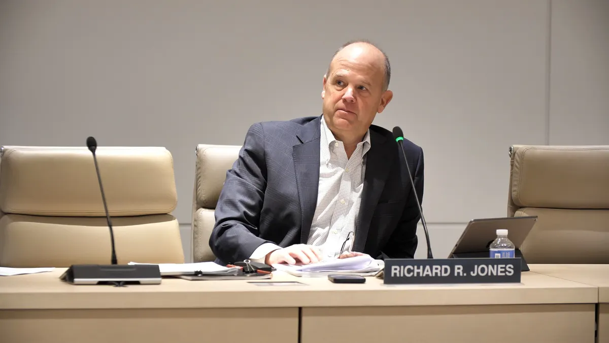 Richard Jones